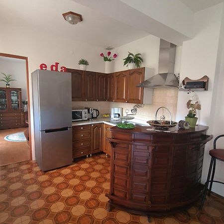 Apartment Eda Labin  Bagian luar foto