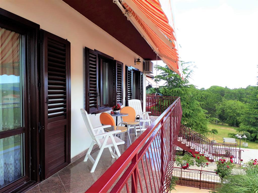 Apartment Eda Labin  Bagian luar foto