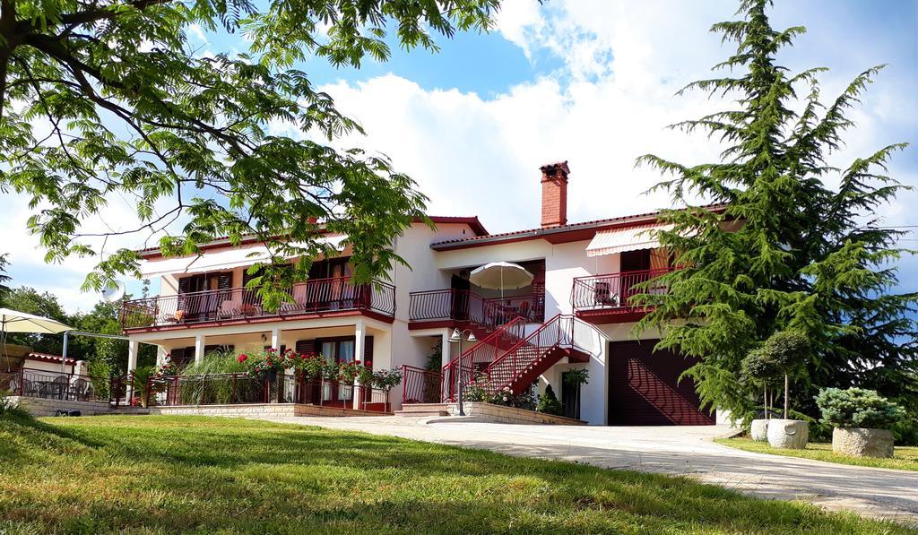 Apartment Eda Labin  Bagian luar foto