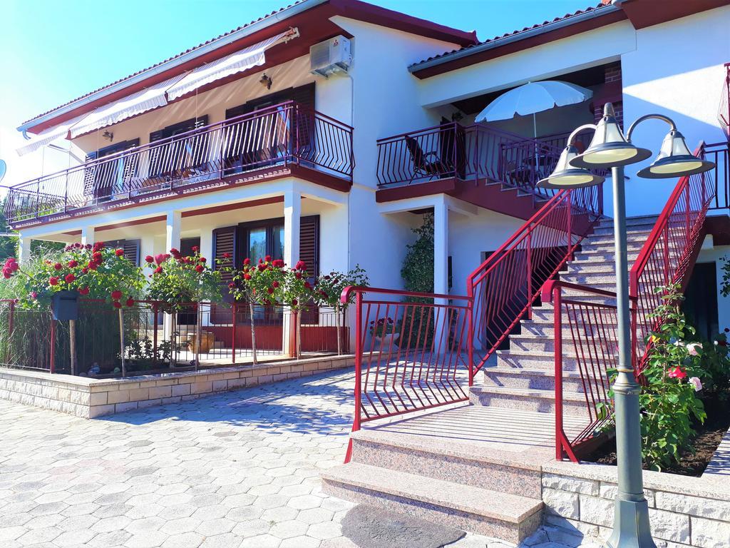 Apartment Eda Labin  Bagian luar foto